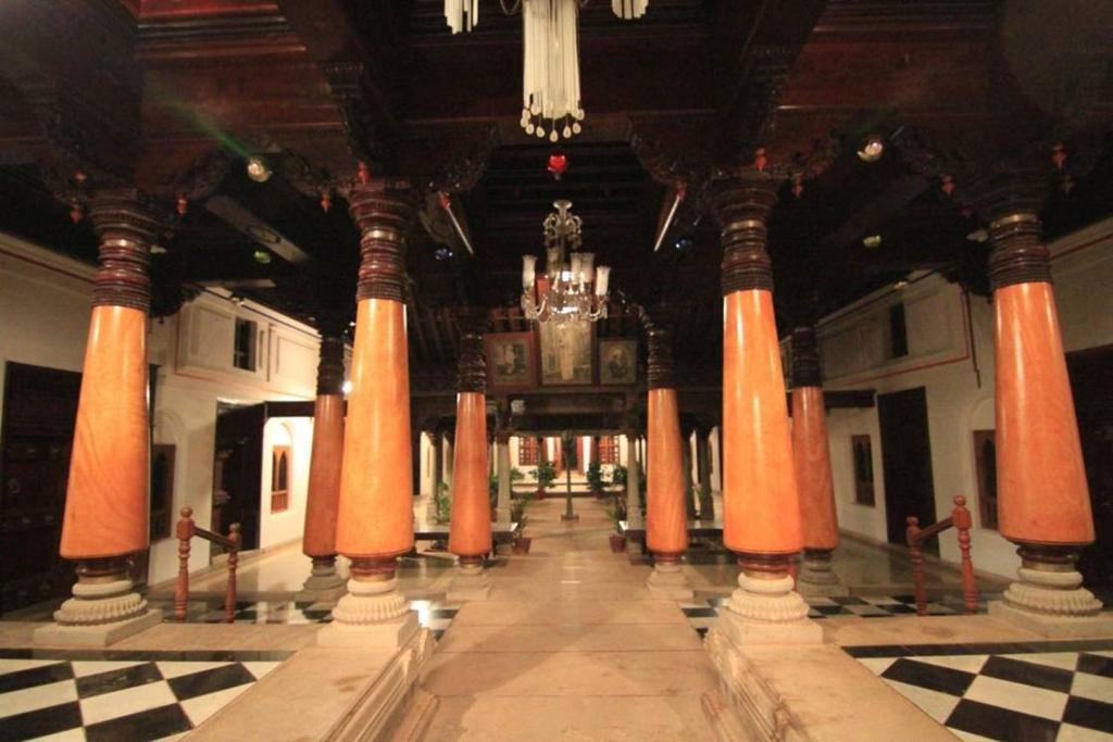 Chidambara Vilas - A Luxury Heritage Resort Kānādukāttān Exterior foto